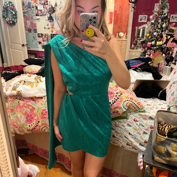 Emerald Green Dress | Cape Detailing | Green Mini Dress | Green Cocktail Dress - Picture 9 of 12